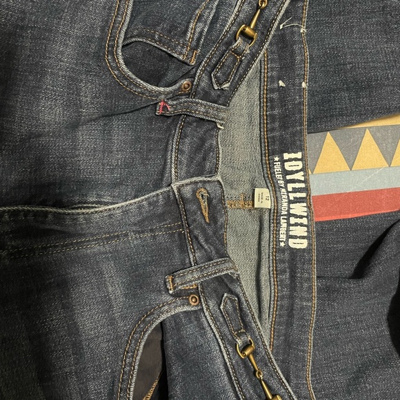 Idyllwind Denim - Idyllwind high waisted bootcut jeans with two bit details on the front